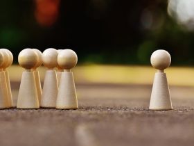 Werkstätten in Berlin und klicksafe realisieren barrierearme App gegen Cyber-Mobbing